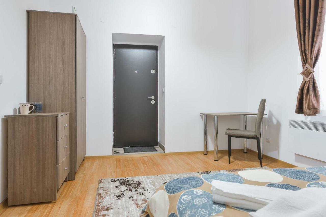 Casa Vlabisa Centru Ξενοδοχείο Κλουζ-Ναπόκα Εξωτερικό φωτογραφία