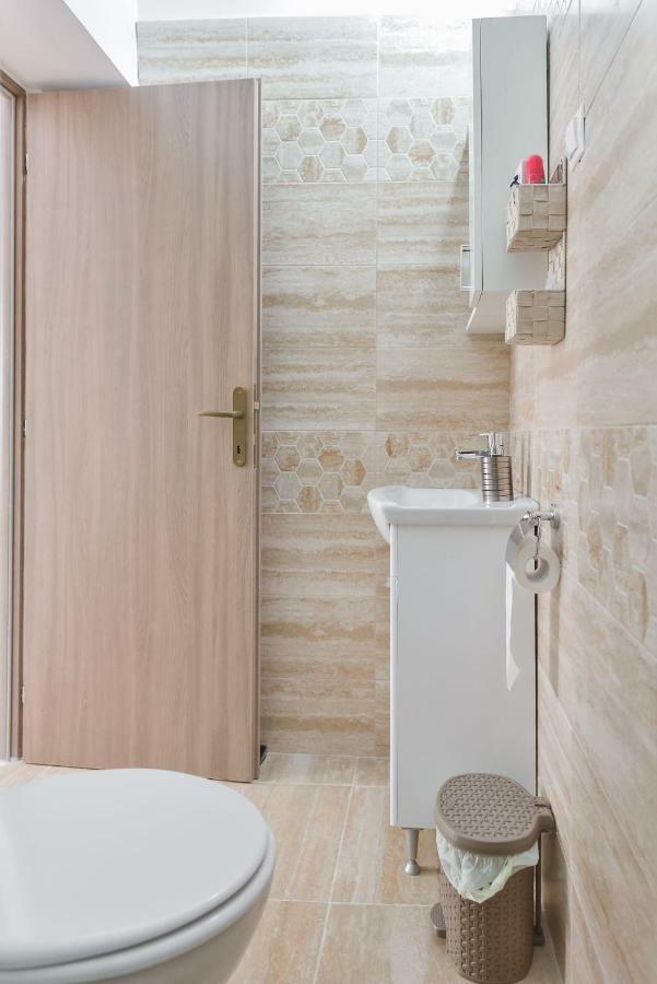 Casa Vlabisa Centru Ξενοδοχείο Κλουζ-Ναπόκα Εξωτερικό φωτογραφία